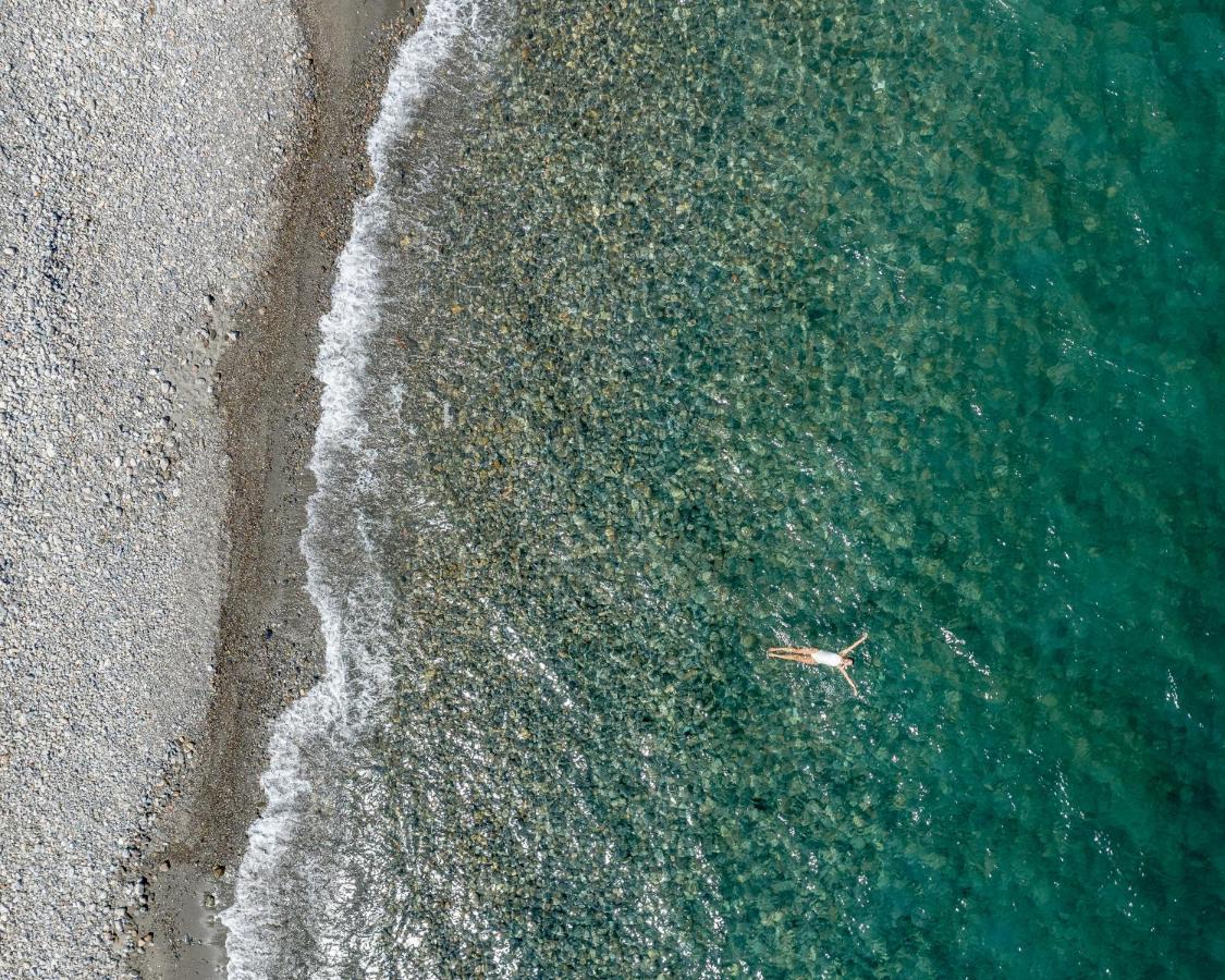 Tavronitis Artemis Seafront Villa, An Evanescence Sea Retreat, By Thinkvilla מראה חיצוני תמונה