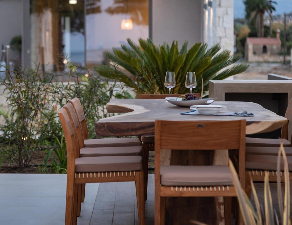 Tavronitis Artemis Seafront Villa, An Evanescence Sea Retreat, By Thinkvilla מראה חיצוני תמונה