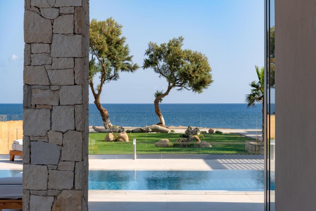 Tavronitis Artemis Seafront Villa, An Evanescence Sea Retreat, By Thinkvilla מראה חיצוני תמונה