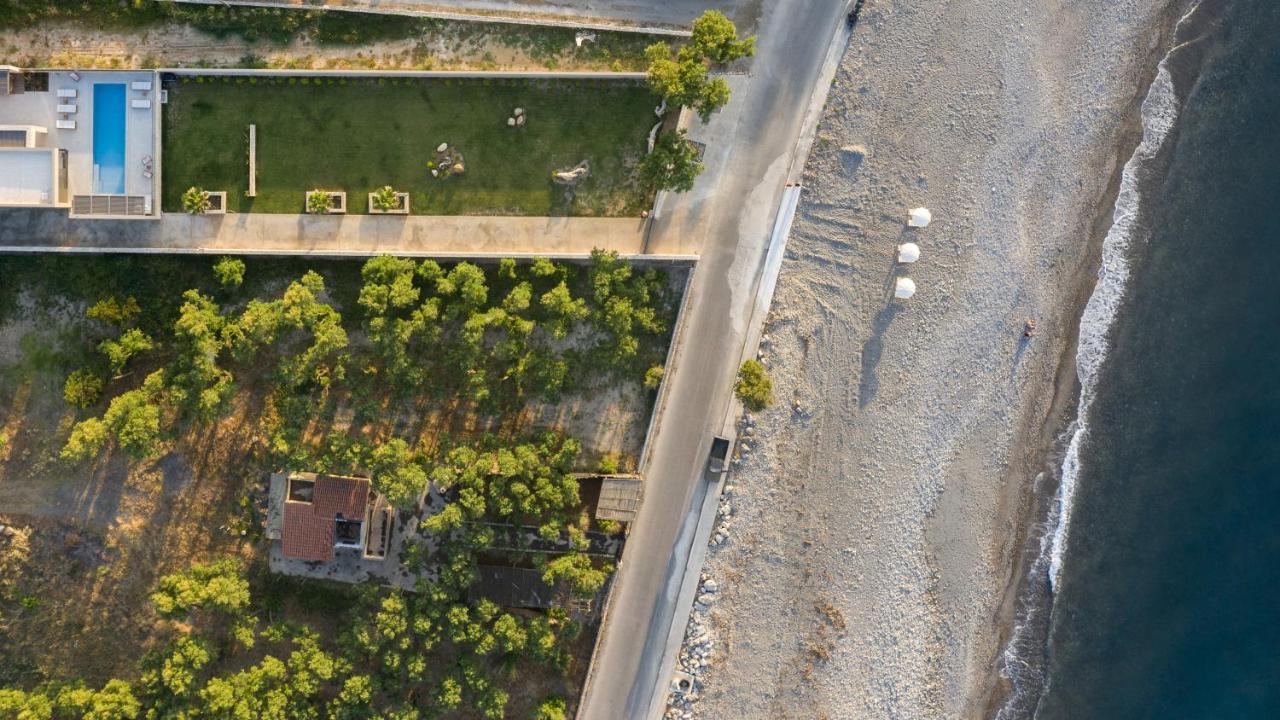 Tavronitis Artemis Seafront Villa, An Evanescence Sea Retreat, By Thinkvilla מראה חיצוני תמונה